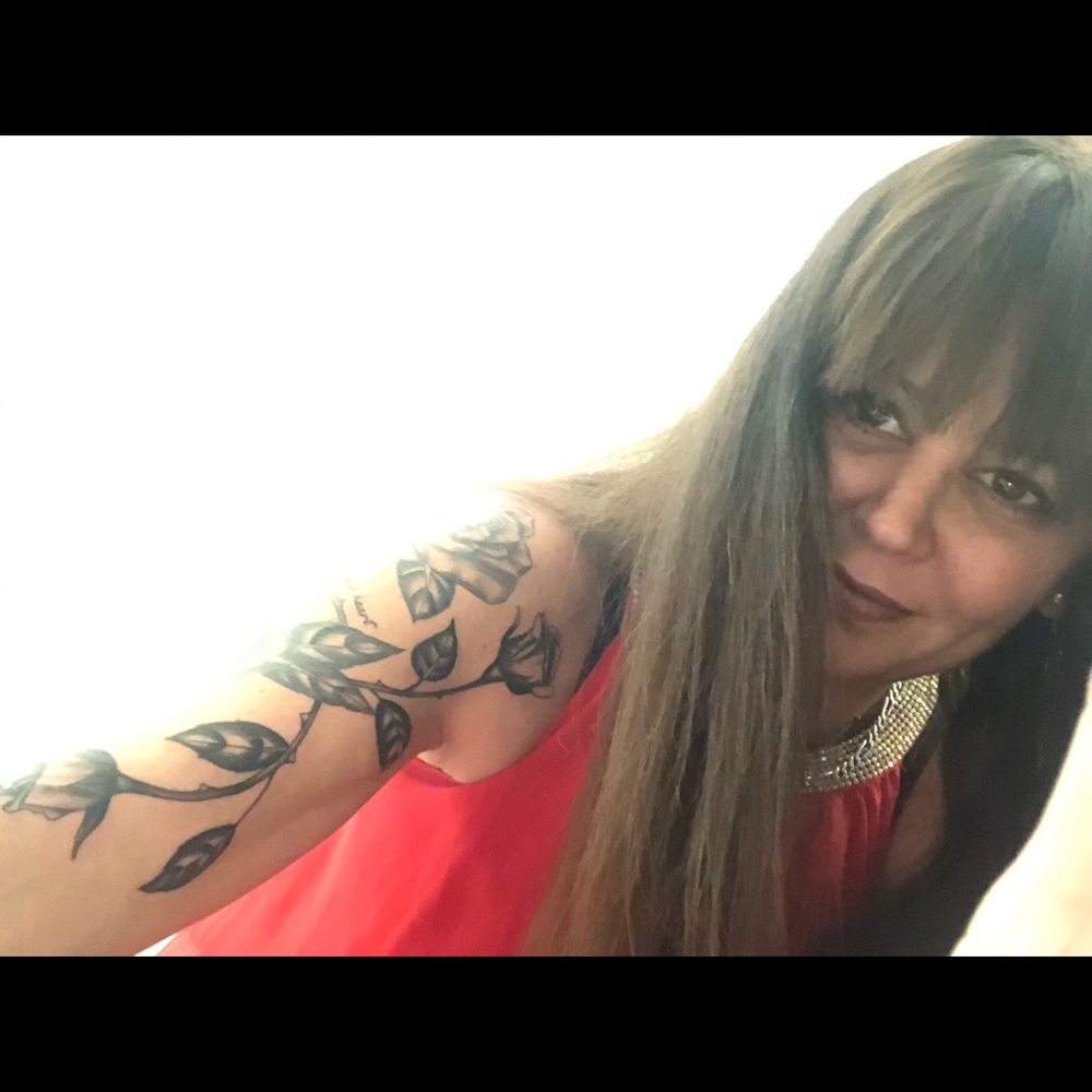 !💕posh ambassador💕Adrienne - Picture 11 of 12